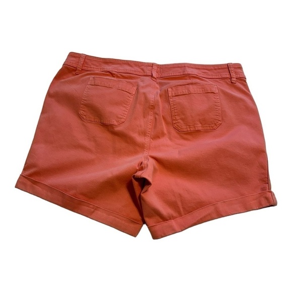 Torrid Bermuda Aviator Stretch Twill Mid-Rise Short - Size 24 - Picture 3 of 14